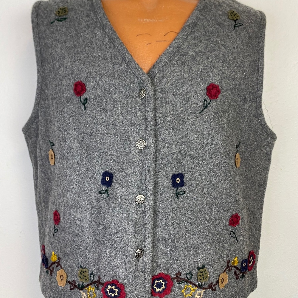 Vtg 90s Casey&Max L Vest Gray Patchwork Embroidered Floral Romantic Cottagecore